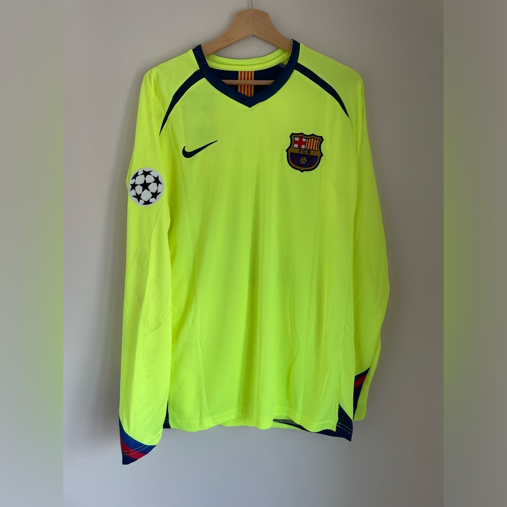 RETRO Barcelona 2005 Lionel Messi Jersey.